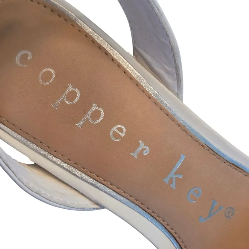 Copper Key Adore Leather Platform Sandals size 7.5 White